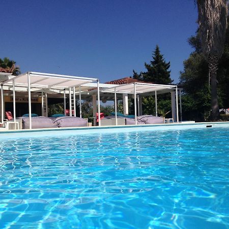 Athina Aparthotel Kavos Exterior photo